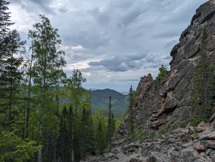 Китайская стенка, Столбы