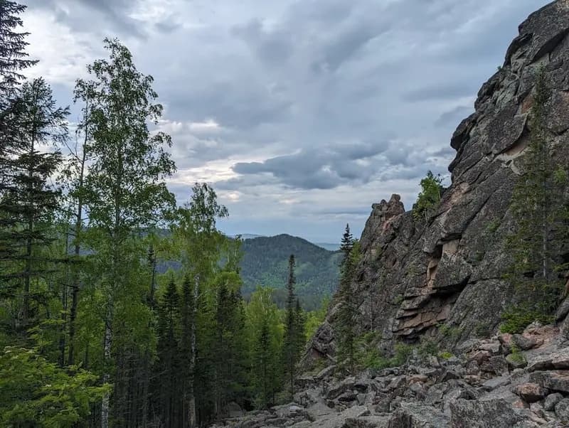 Китайская стенка, Столбы